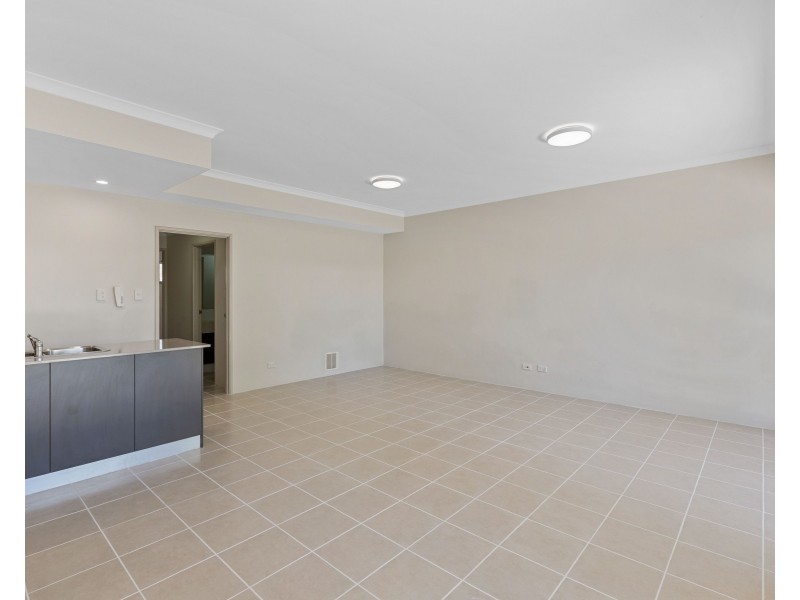 4/53 The Parkway, Ellenbrook WA 6069