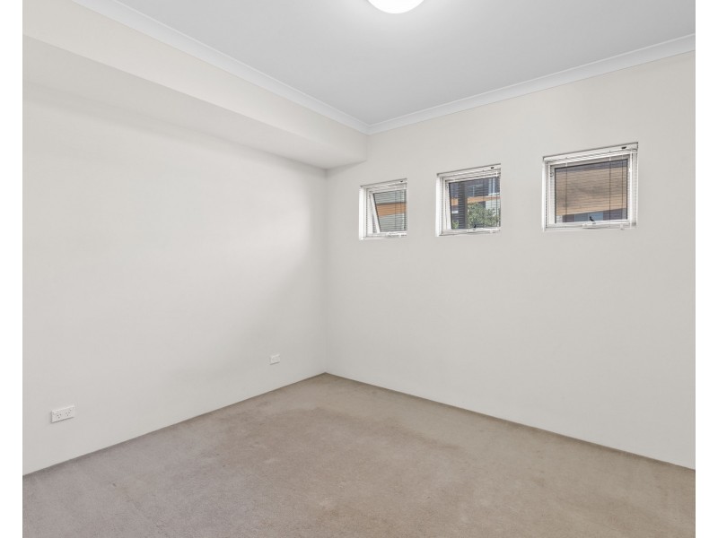 4/53 The Parkway, Ellenbrook WA 6069