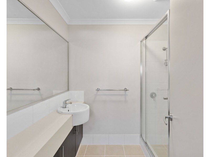 4/53 The Parkway, Ellenbrook WA 6069