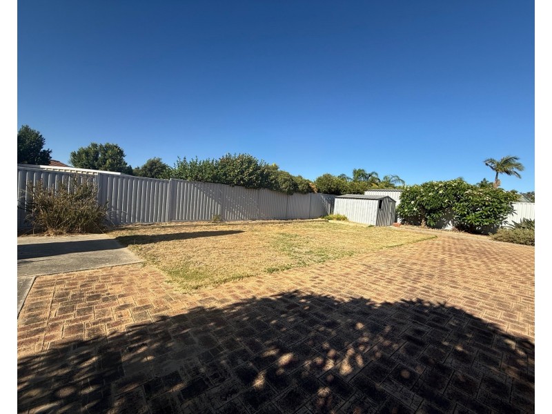 5 AZELIA STREET, Alexander Heights WA 6064