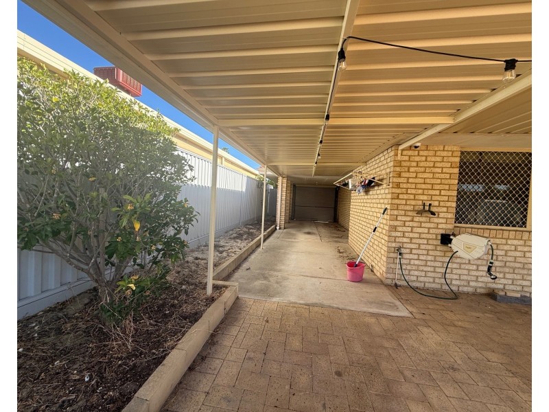 5 AZELIA STREET, Alexander Heights WA 6064