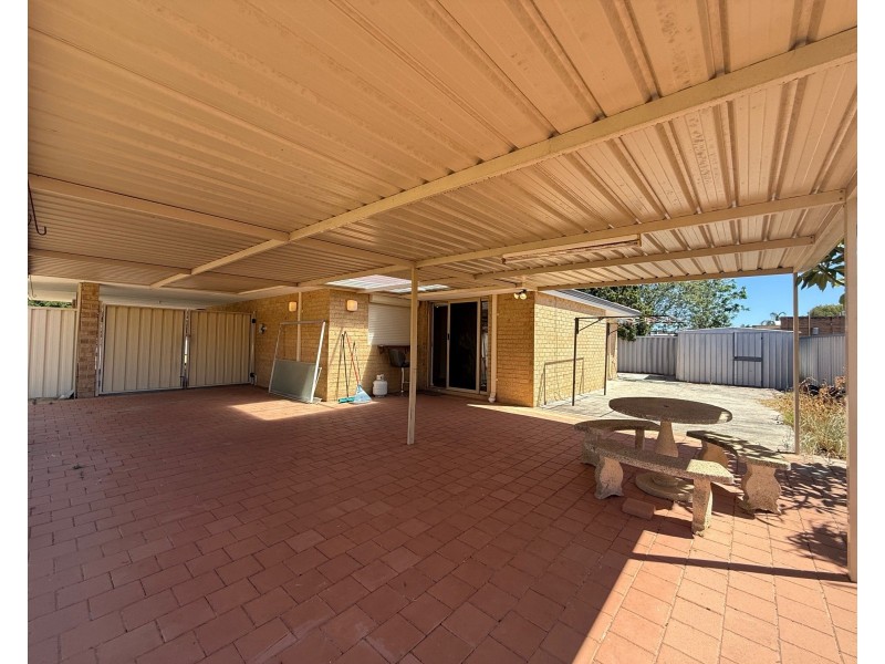 10 Moose Close, Beechboro WA 6063