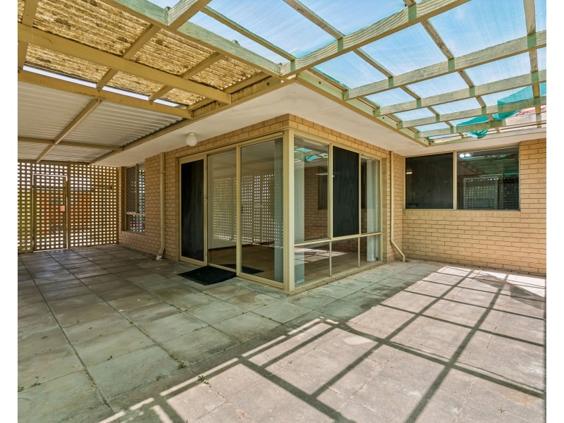 6 Whitney Place, Alexander Heights WA 6064