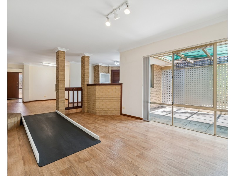 6 Whitney Place, Alexander Heights WA 6064