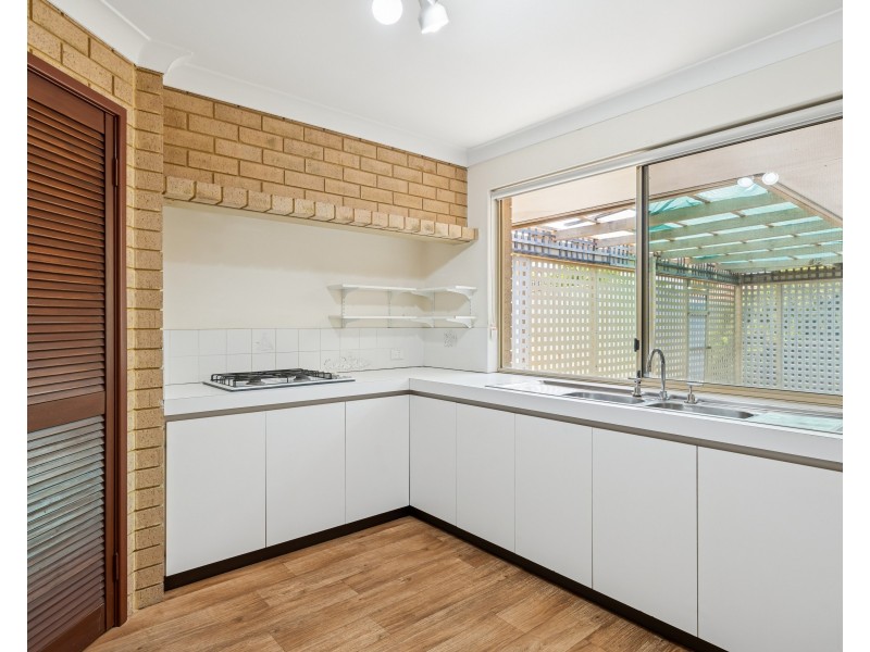 6 Whitney Place, Alexander Heights WA 6064