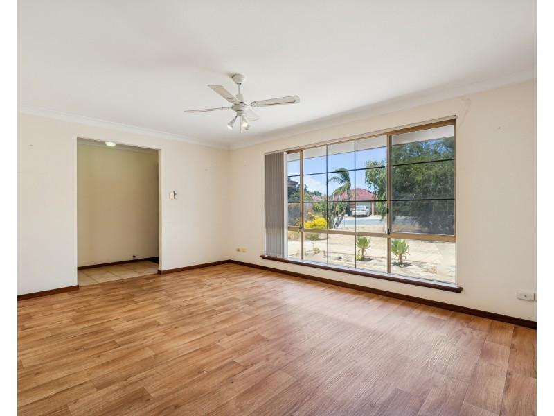 6 Whitney Place, Alexander Heights WA 6064