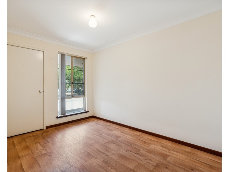 6 Whitney Place, Alexander Heights WA 6064