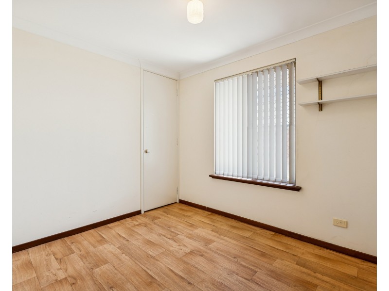 6 Whitney Place, Alexander Heights WA 6064