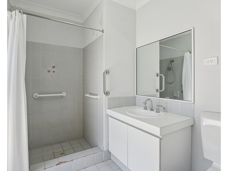 6 Whitney Place, Alexander Heights WA 6064