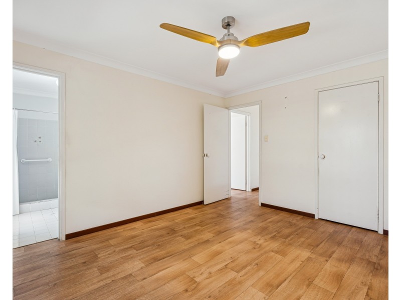 6 Whitney Place, Alexander Heights WA 6064