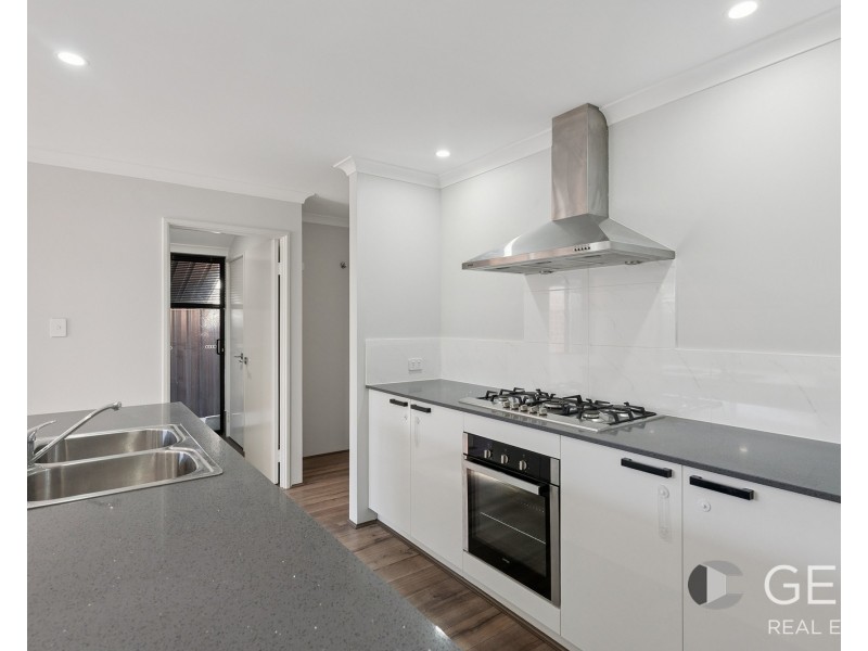 29 Allardice Road, Midvale WA 6056