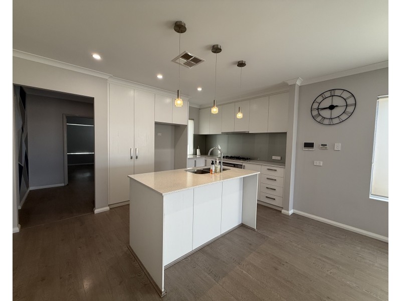 12 Pardillo Way, Caversham WA 6055