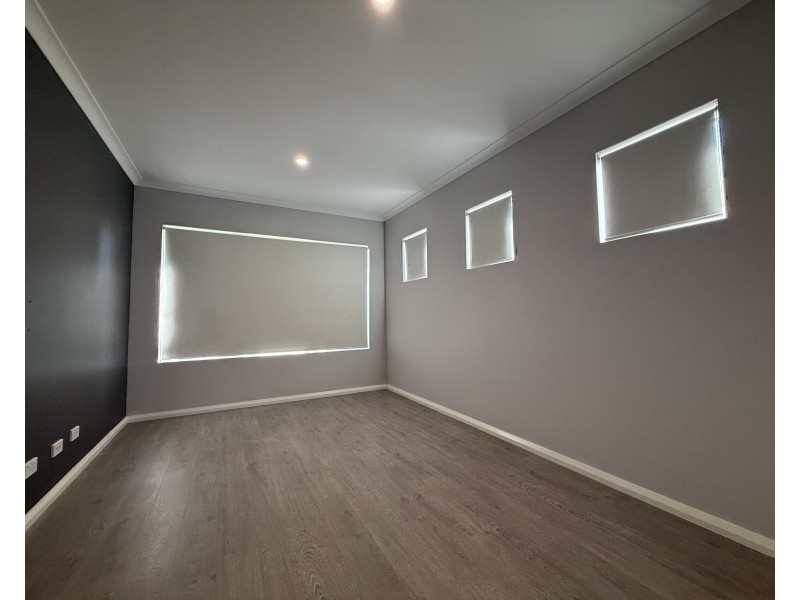 12 Pardillo Way, Caversham WA 6055