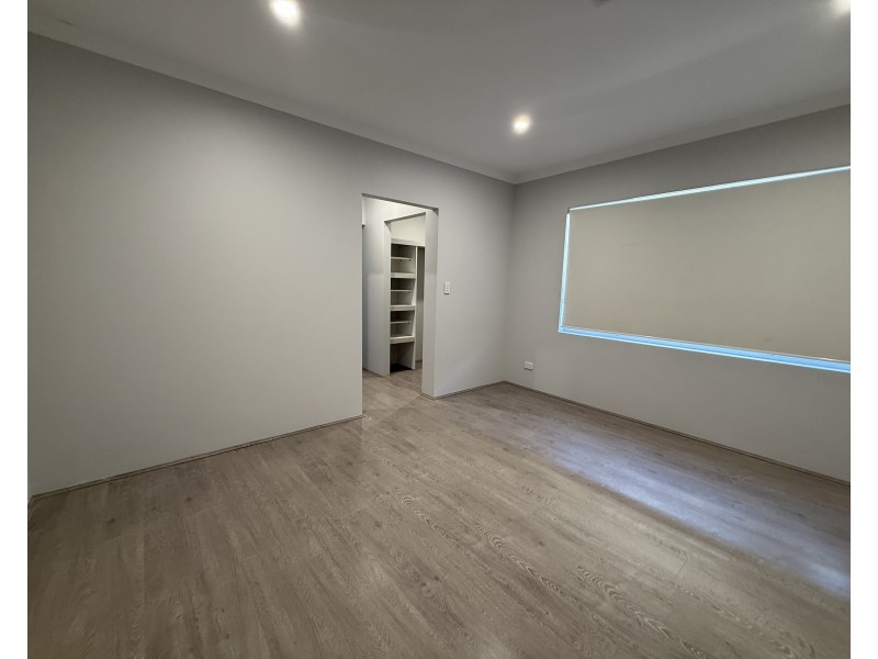 12 Pardillo Way, Caversham WA 6055