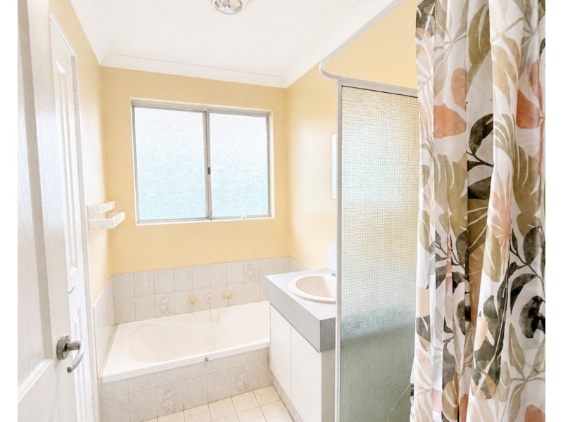 3 Bougainvillea Court, Marangaroo WA 6064