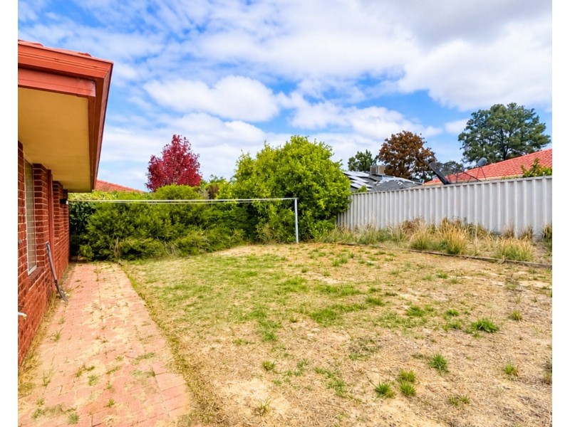 3 Bougainvillea Court, Marangaroo WA 6064
