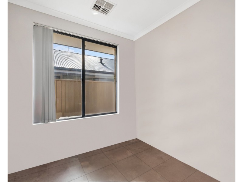 18 Lutea Loop, Hilbert WA 6112