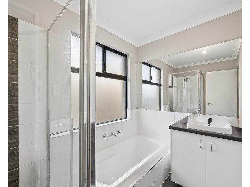 18 Lutea Loop, Hilbert WA 6112
