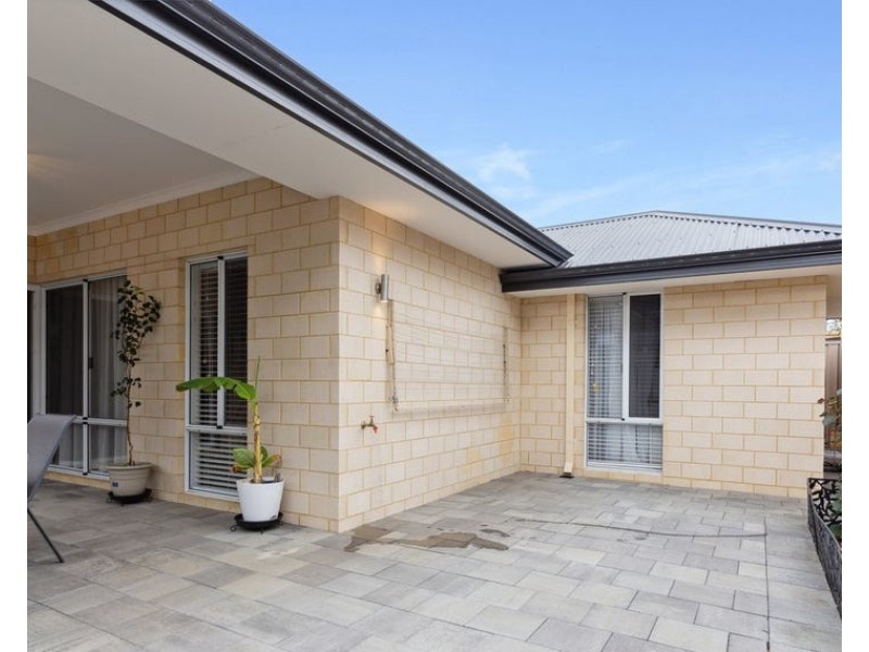 20 Vigneta Place, Kelmscott WA 6111