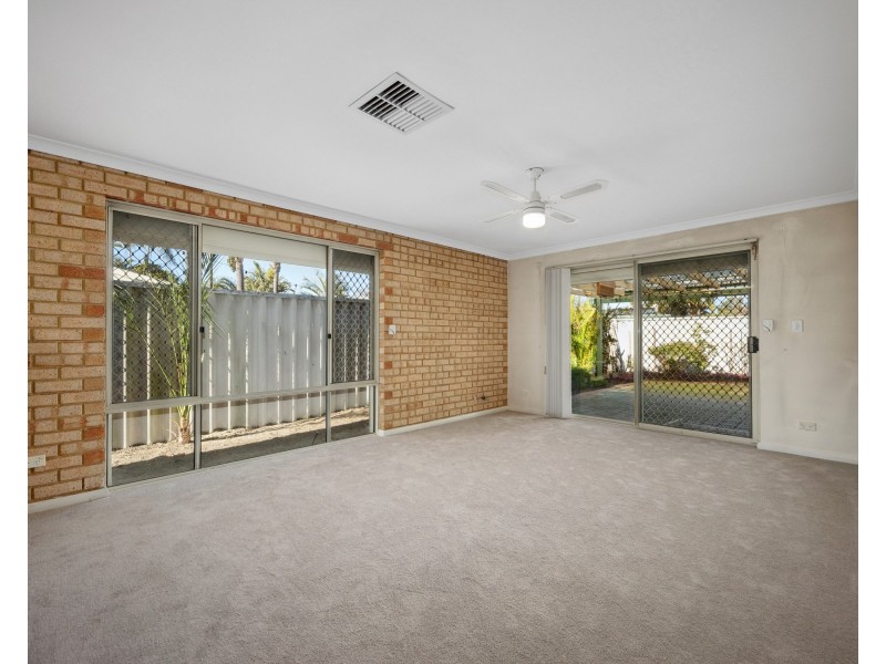 6 Zeil Court, Alexander Heights WA 6064