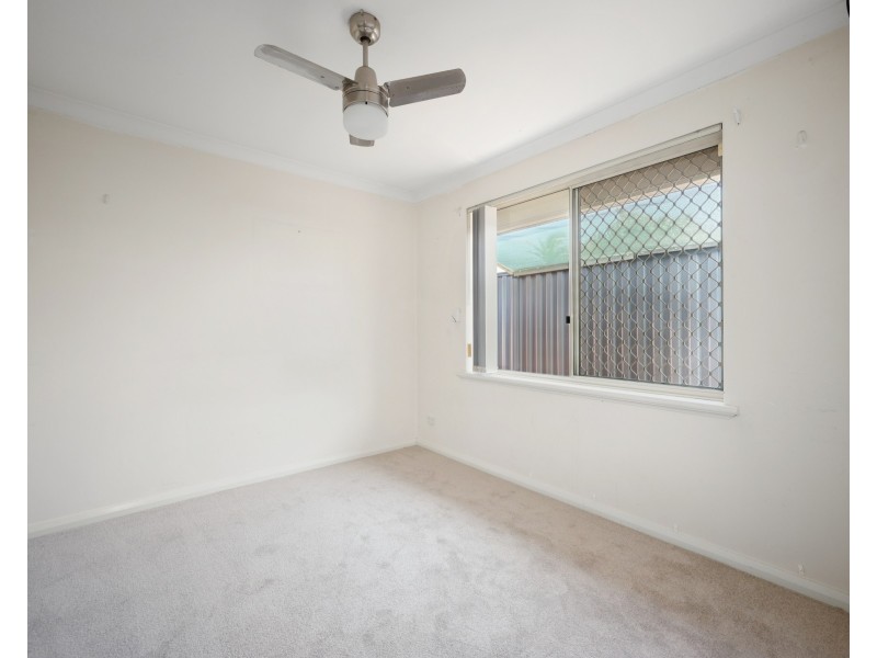 6 Zeil Court, Alexander Heights WA 6064