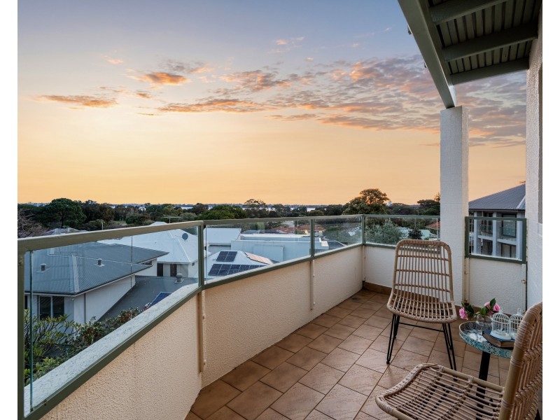 1/19 Ridge Street, South Perth WA 6151