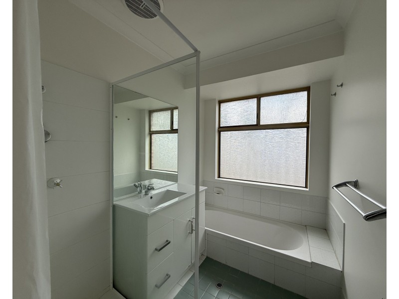105 Giralia Parkway, Ballajura WA 6066