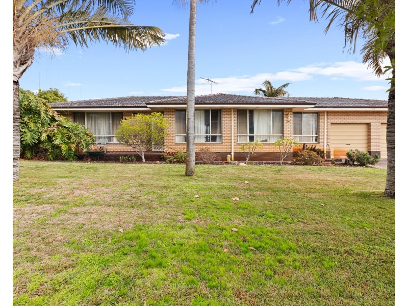 34 Evandale Road, Darch WA 6065