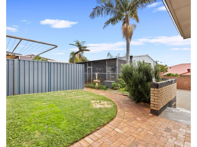 34 Evandale Road, Darch WA 6065