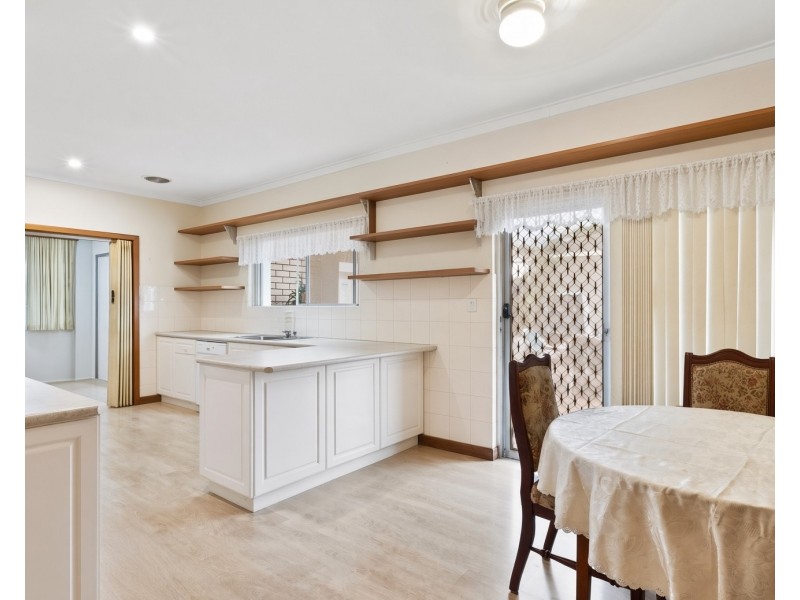 34 Evandale Road, Darch WA 6065
