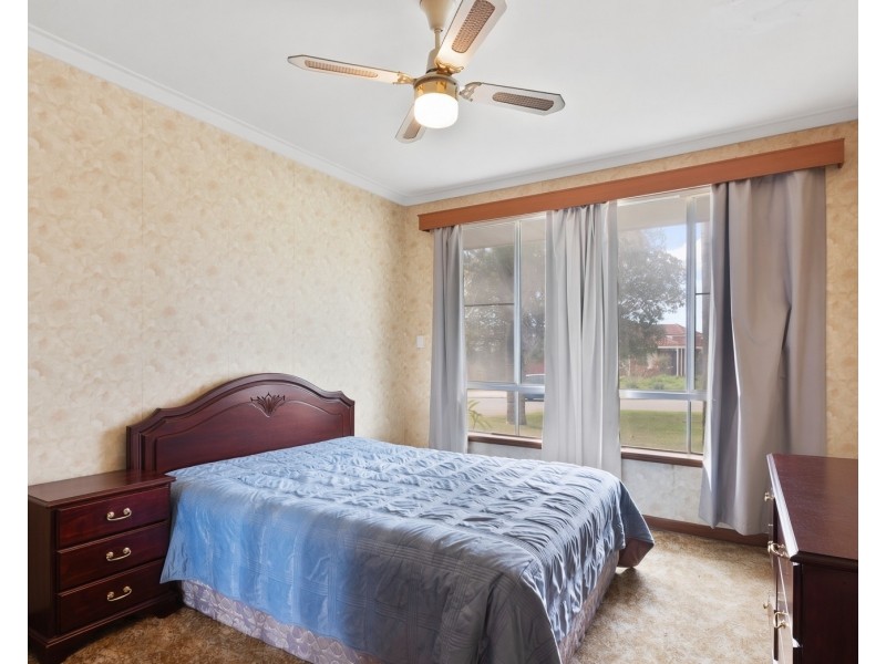 34 Evandale Road, Darch WA 6065