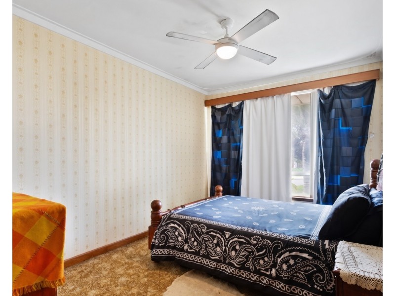 34 Evandale Road, Darch WA 6065