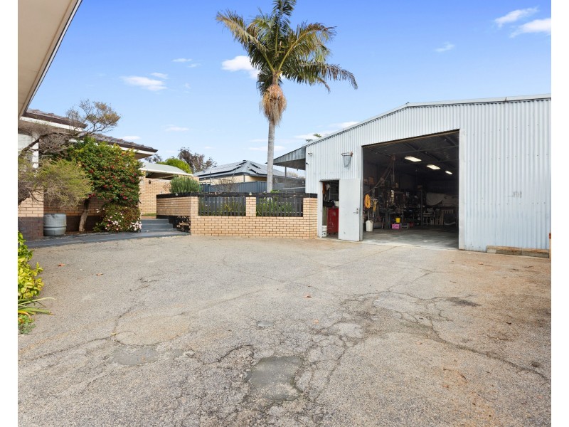 34 Evandale Road, Darch WA 6065