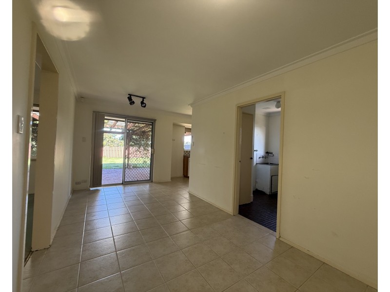48 Blaxland Way, Padbury WA 6025