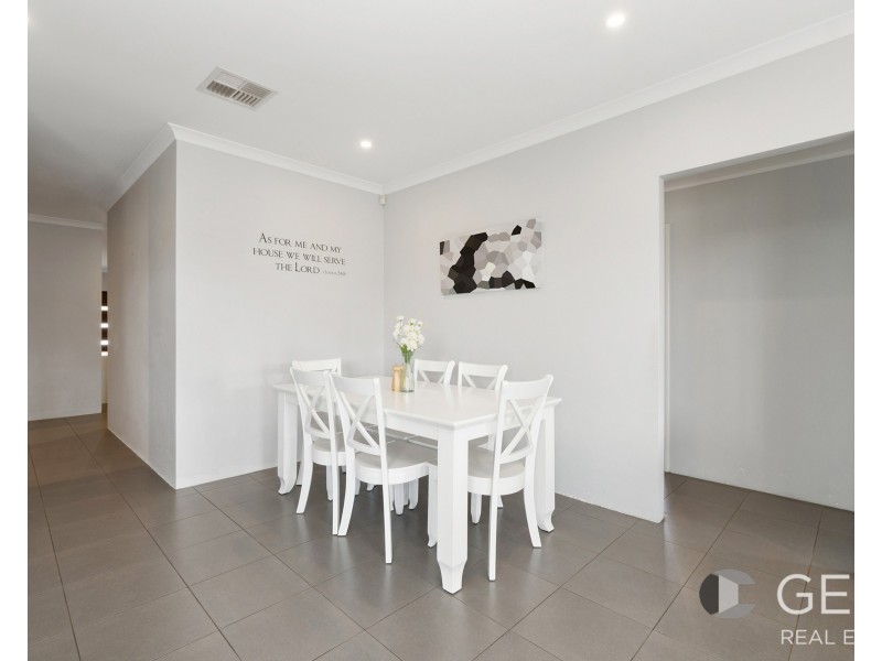 17 Mirrool Way, Ellenbrook WA 6069