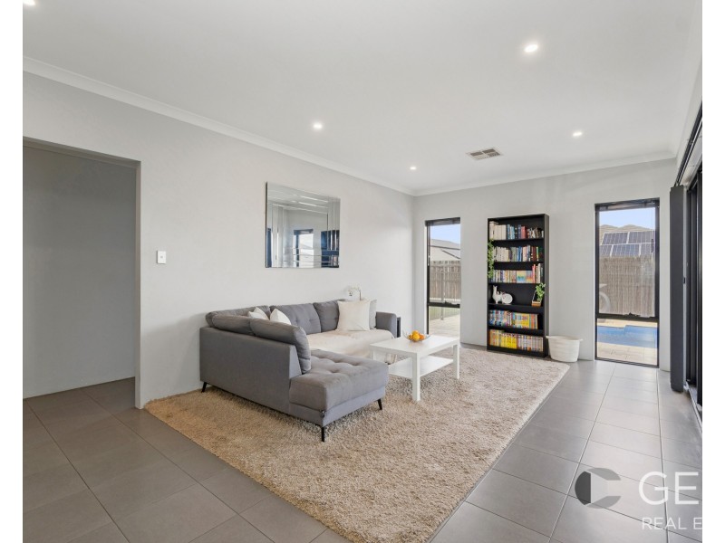 17 Mirrool Way, Ellenbrook WA 6069