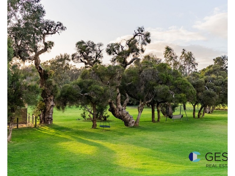 75 The Fairways, Gnangara WA 6077