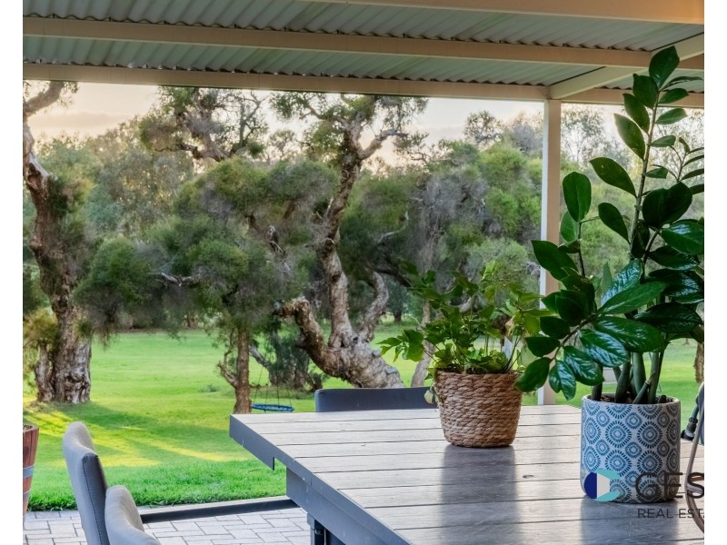 75 The Fairways, Gnangara WA 6077