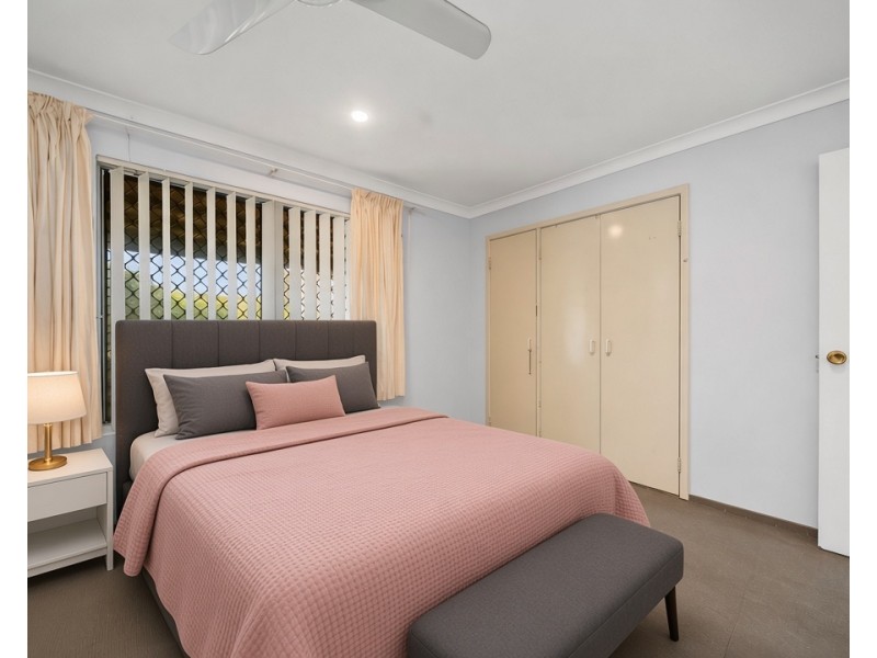 1 Gascoyne Drive, Gosnells WA 6110