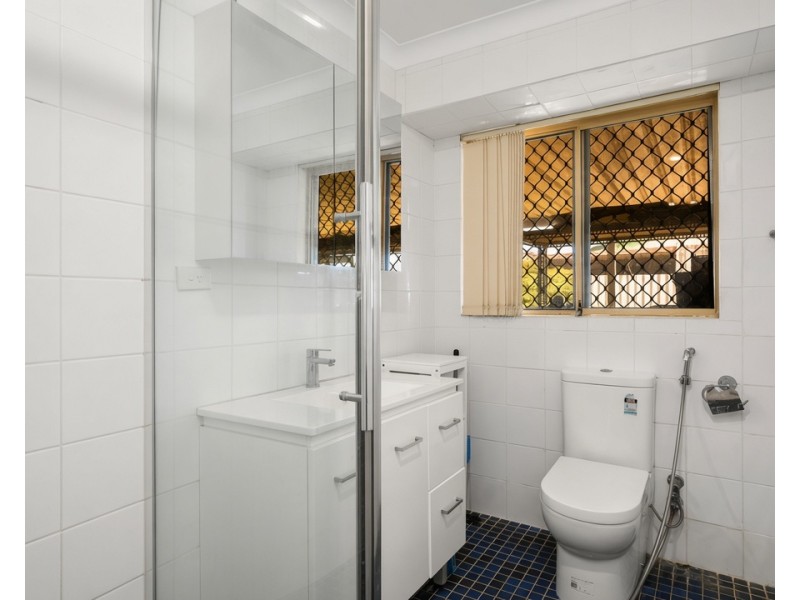 1 Gascoyne Drive, Gosnells WA 6110