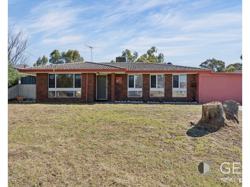 5 Clovertree Street, Maddington WA 6109