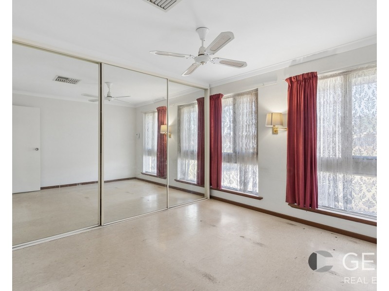 5 Clovertree Street, Maddington WA 6109