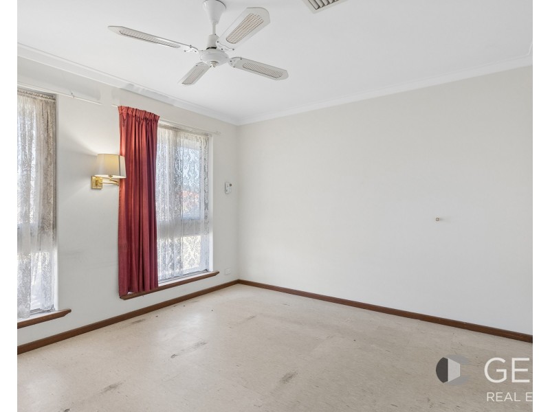5 Clovertree Street, Maddington WA 6109