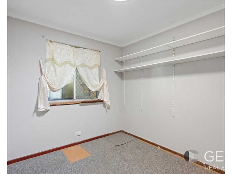5 Clovertree Street, Maddington WA 6109