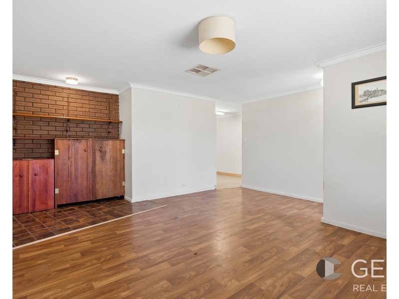 5 Clovertree Street, Maddington WA 6109