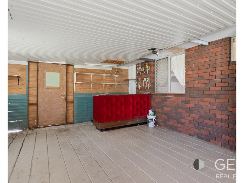 5 Clovertree Street, Maddington WA 6109