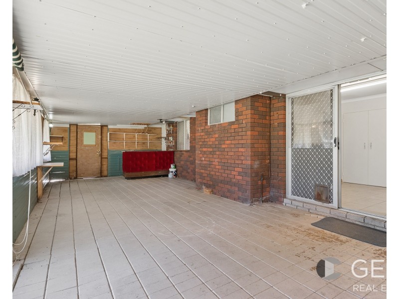 5 Clovertree Street, Maddington WA 6109