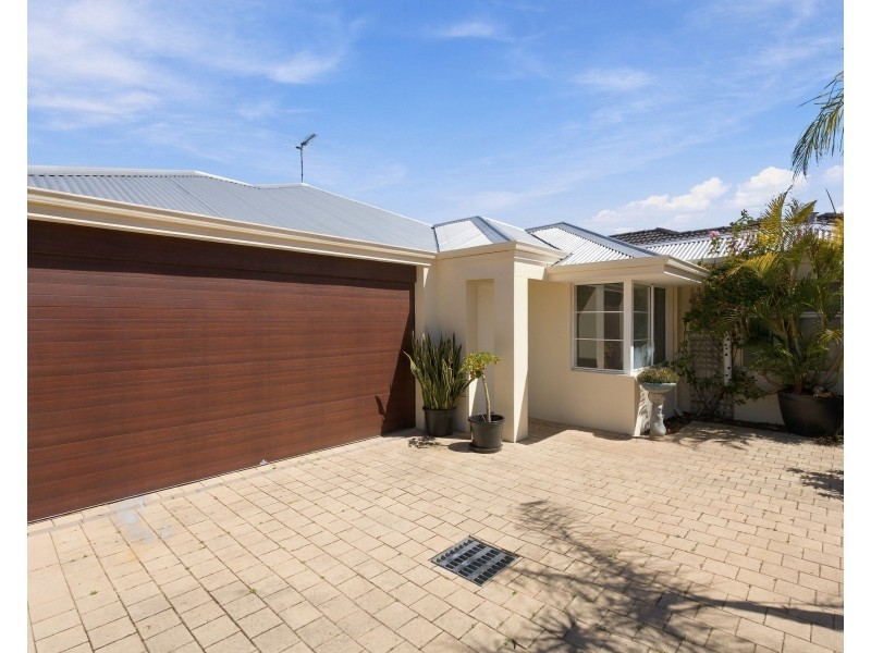 13 Myimbar Way, Nollamara WA 6061