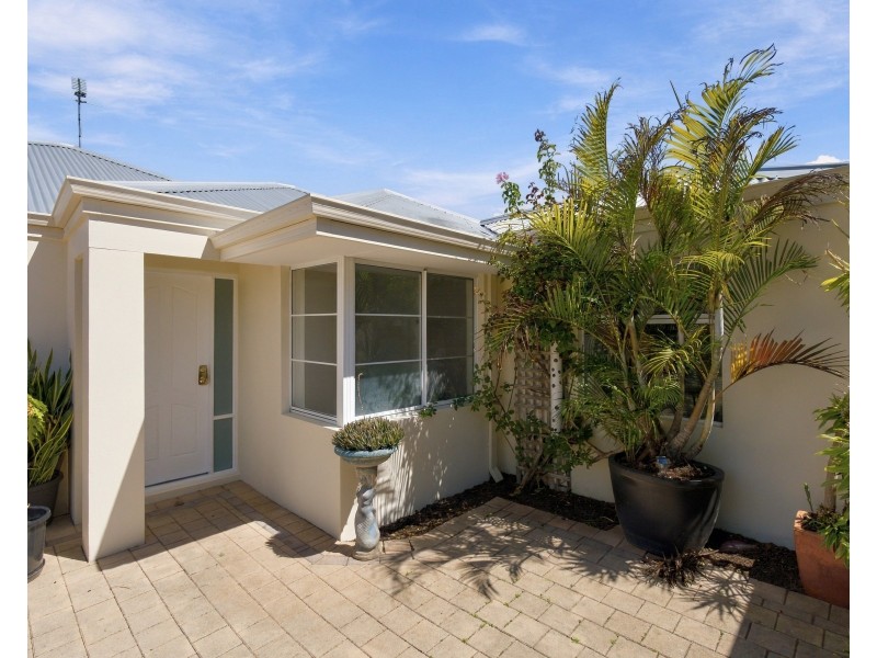 13 Myimbar Way, Nollamara WA 6061
