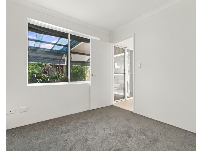 13 Myimbar Way, Nollamara WA 6061